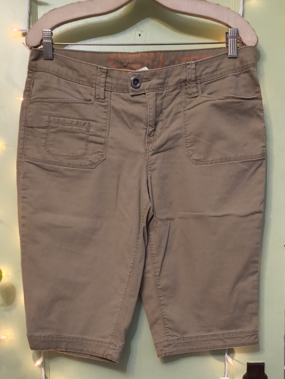 Women's Sonoma Modern Capri Bermuda Dark Tan Shorts 10P